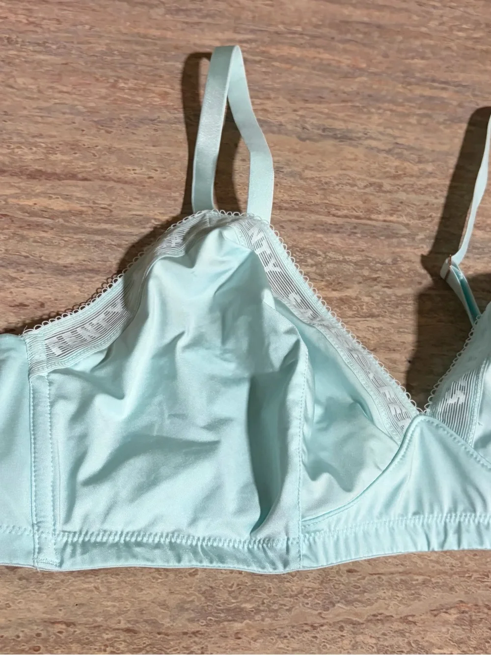NWOT Savage X Fenty by Rihanna Light Aqua Wireless Bralette - Size 1X (16-18)
